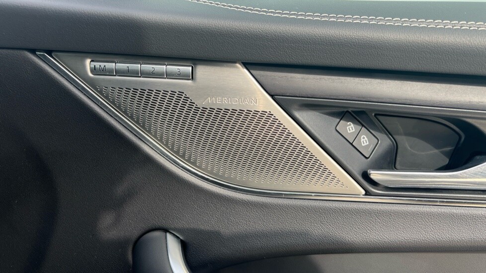 Used Jaguar F-Pace 2022 for sale - 76208715: Photo 40