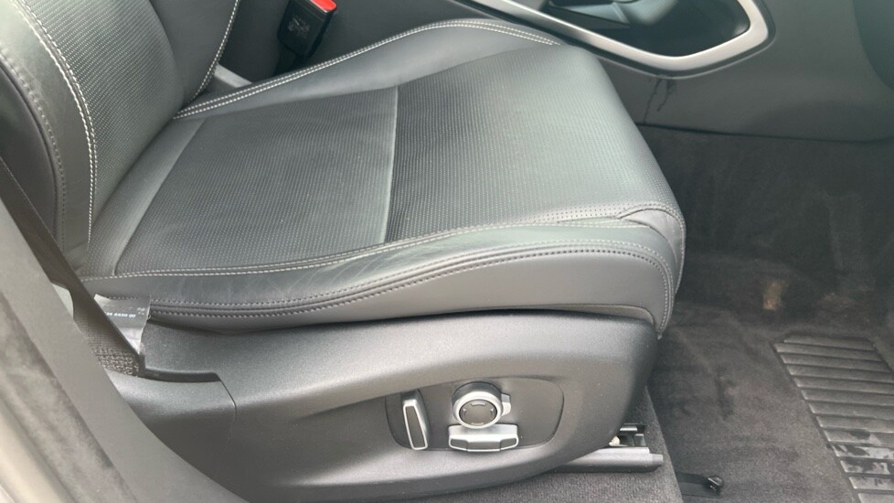 Used Jaguar F-Pace 2022 for sale - 76208715: Photo 43