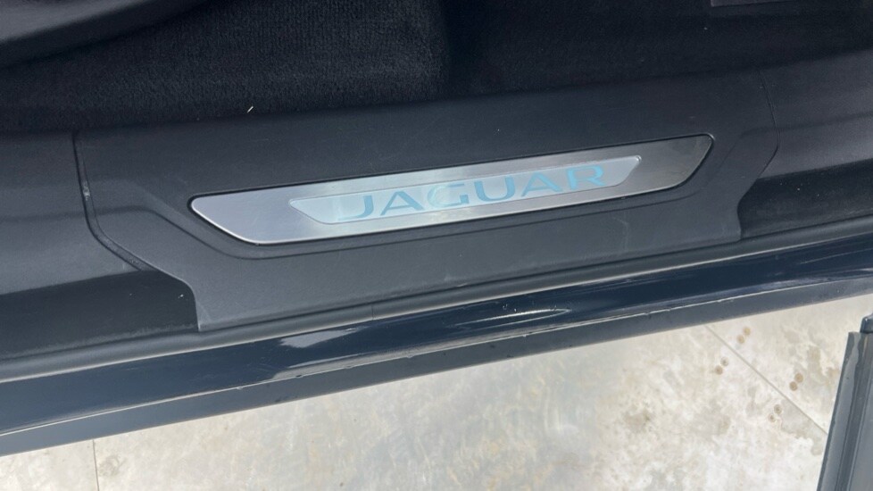 Used Jaguar F-Pace 2022 for sale - 76208715: Photo 44