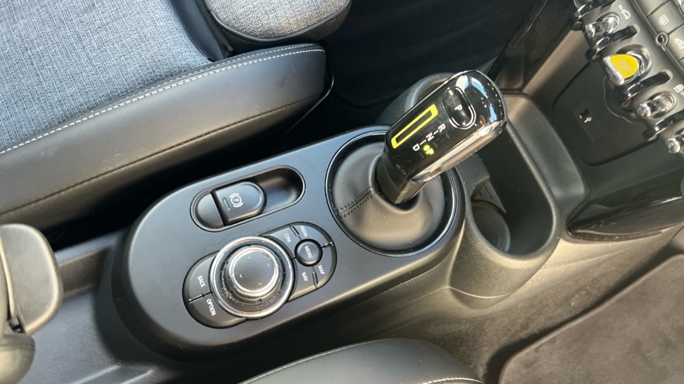 Used MINI Hatch 2023 for sale - 76664482: Photo 29