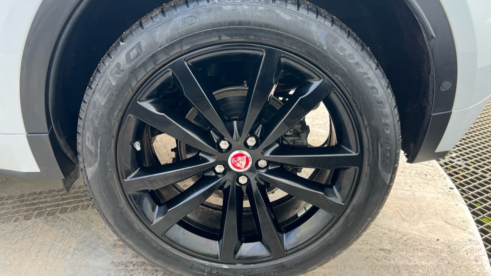 Used Jaguar E-Pace 2019 for sale - 76948327: Photo 18