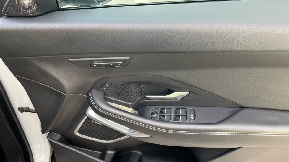 Used Jaguar E-Pace 2019 for sale - 76948327: Photo 30
