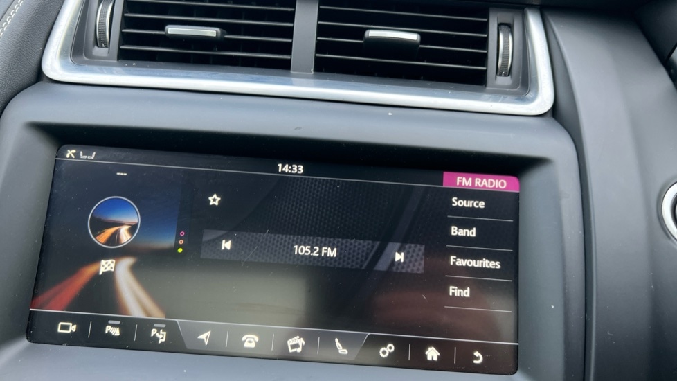 Used Jaguar E-Pace 2019 for sale - 76948327: Photo 34