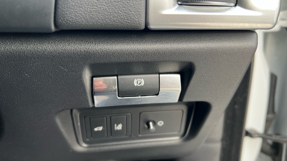 Used Jaguar E-Pace 2019 for sale - 76948327: Photo 39