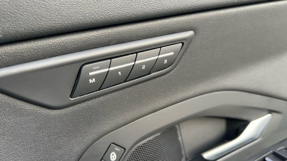 Used Jaguar E-Pace 2019 for sale - 76948327: Photo 40