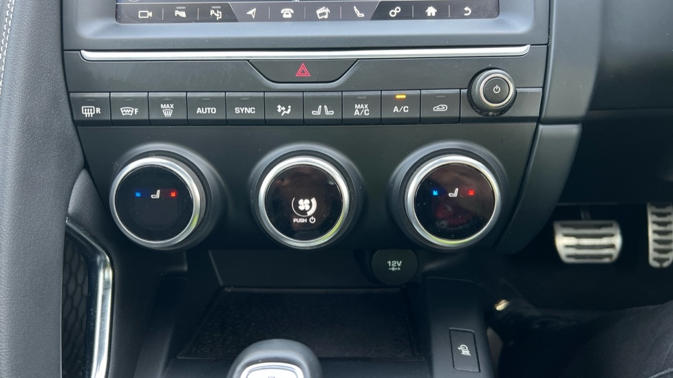 Used Jaguar E-Pace 2019 for sale - 76948327: Photo 47