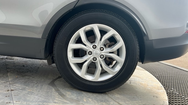Used Land Rover Discovery 2018 for sale - 76168897: Photo 18
