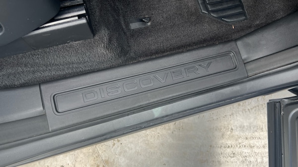 Used Land Rover Discovery 2018 for sale - 76168897: Photo 40