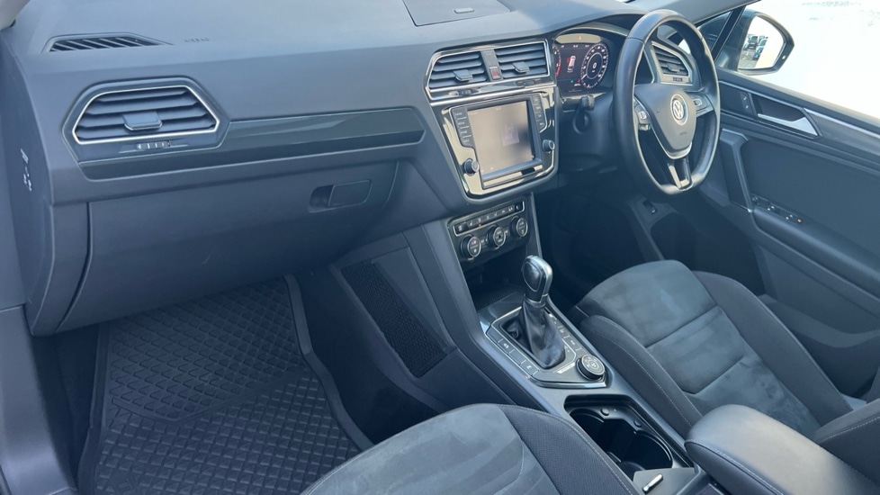 Used Volkswagen Tiguan 2018 for sale - 76804177: Photo 10
