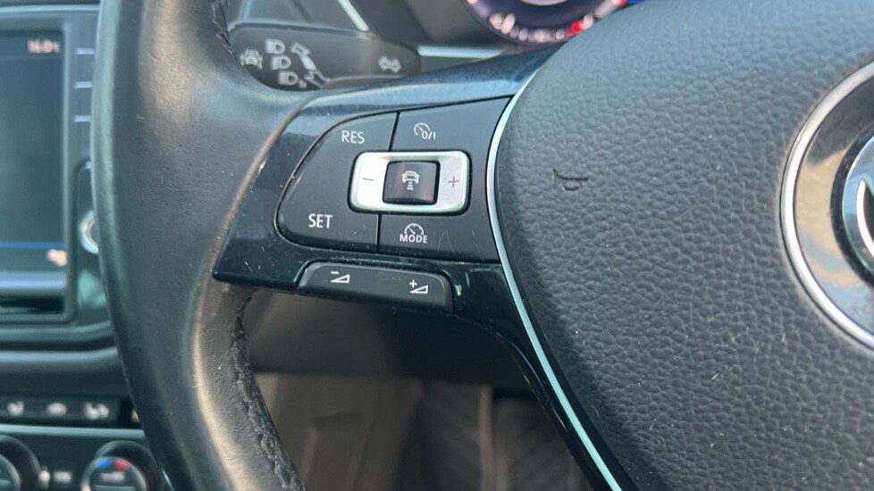 Used Volkswagen Tiguan 2018 for sale - 76804177: Photo 23