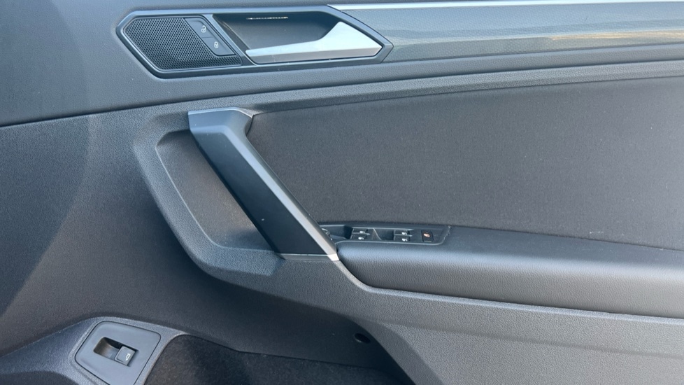 Used Volkswagen Tiguan 2018 for sale - 76804177: Photo 29