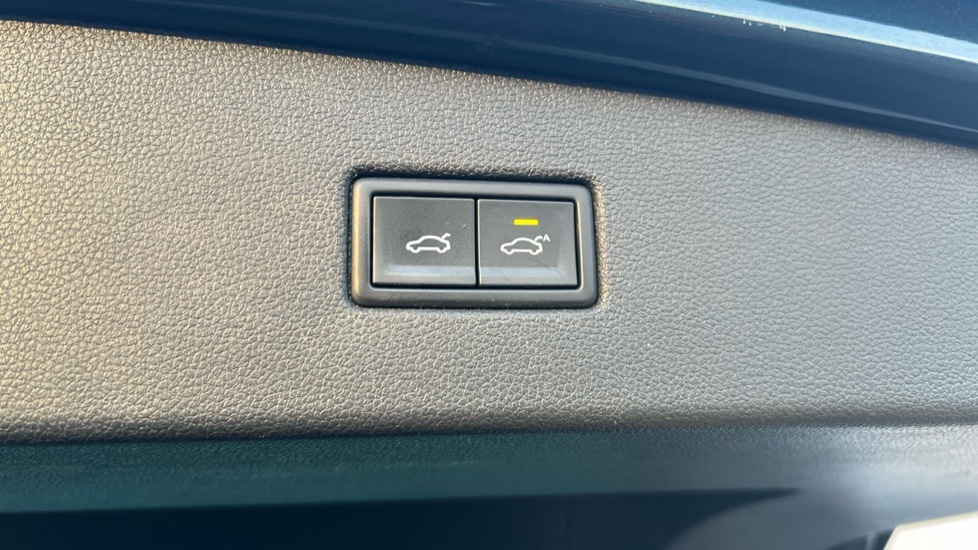 Used Volkswagen Tiguan 2018 for sale - 76804177: Photo 34