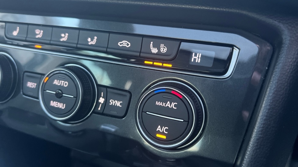 Used Volkswagen Tiguan 2018 for sale - 76804177: Photo 49