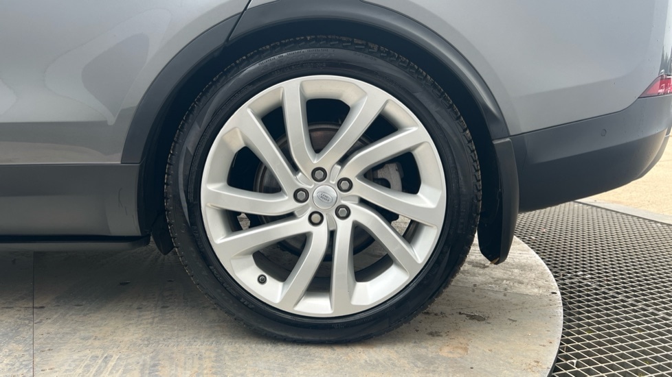 Used Land Rover Discovery 2019 for sale - 76350966: Photo 18
