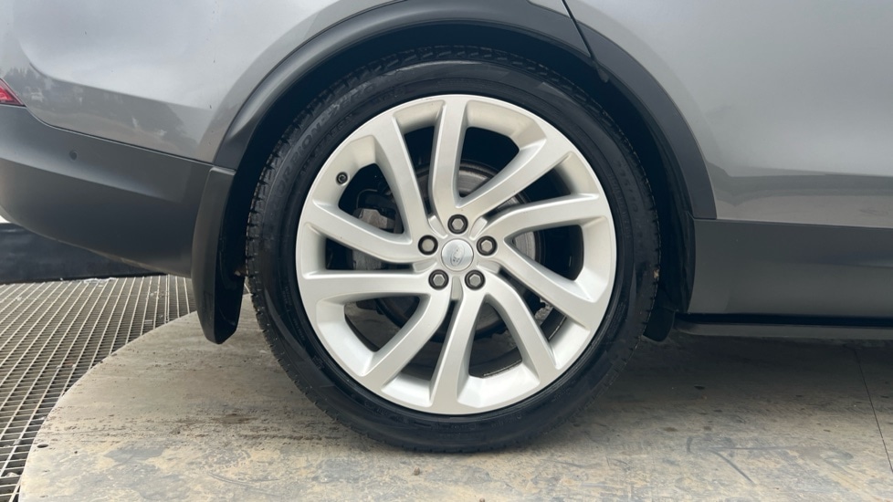 Used Land Rover Discovery 2019 for sale - 76350966: Photo 19