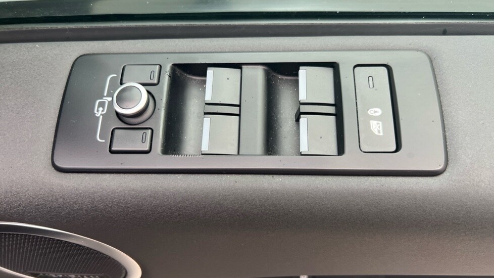 Used Land Rover Discovery 2019 for sale - 76350966: Photo 44