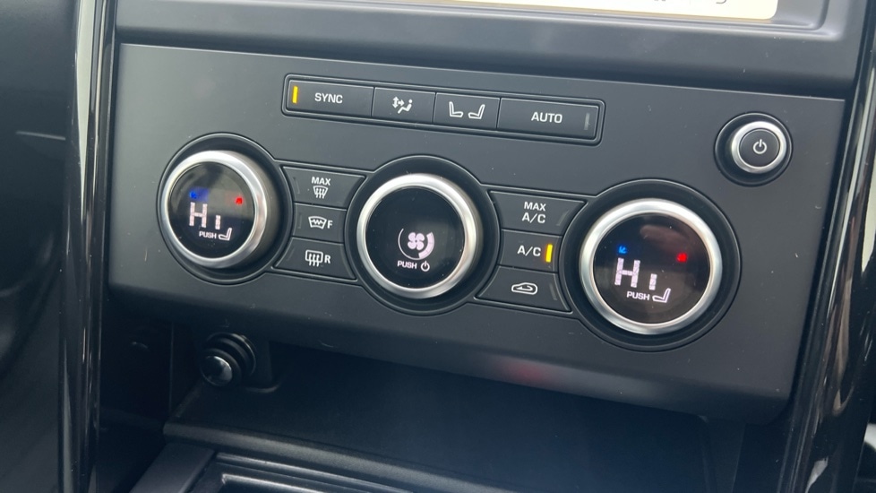 Used Land Rover Discovery 2019 for sale - 76350966: Photo 50