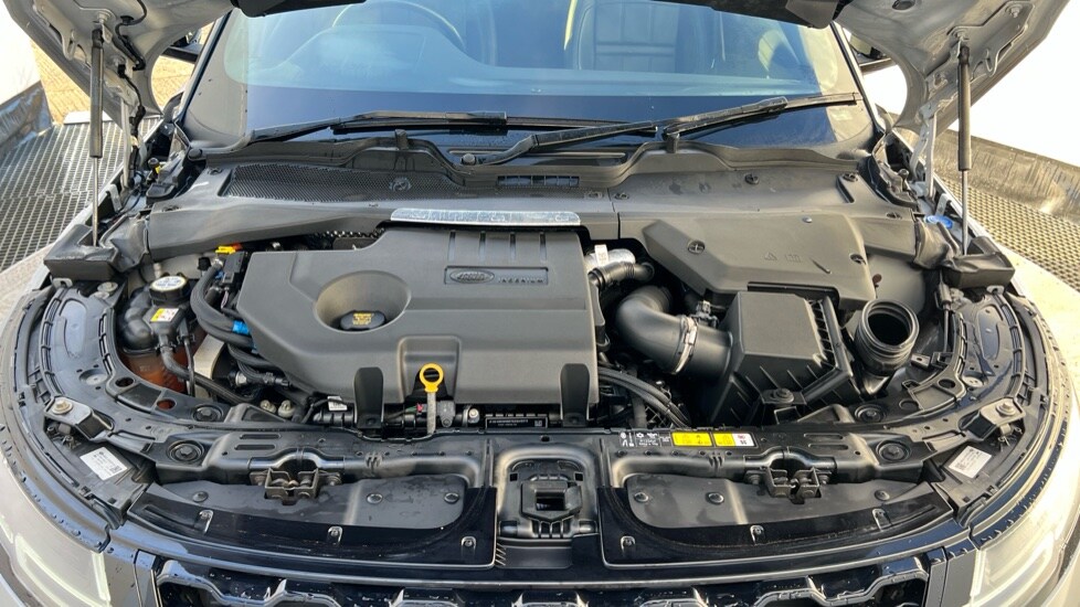 Used Land Rover Range Rover Evoque 2021 for sale - 76872779: Photo 16