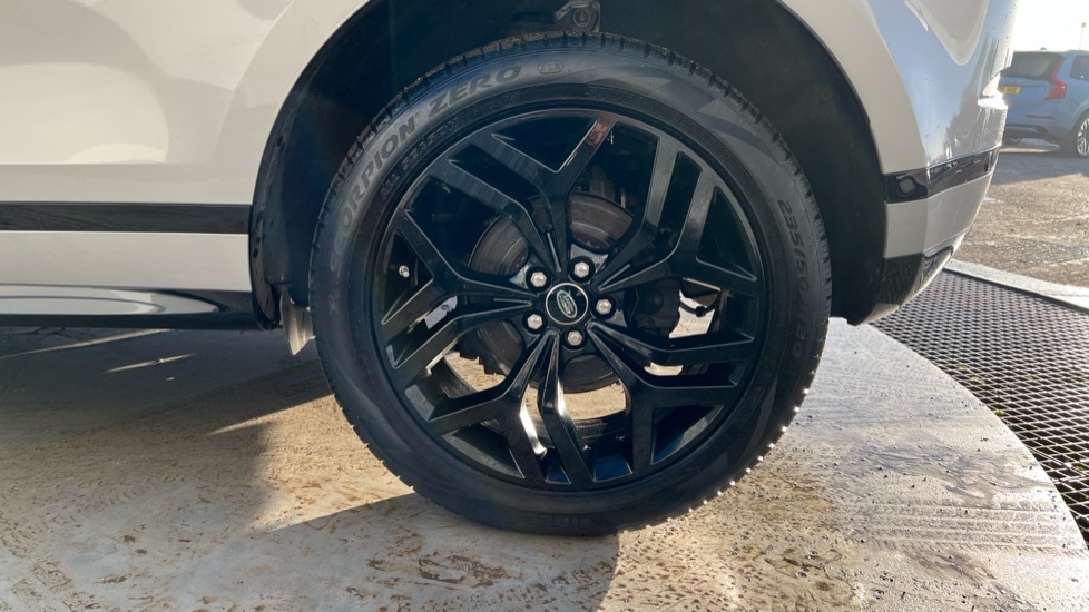 Used Land Rover Range Rover Evoque 2021 for sale - 76872779: Photo 18