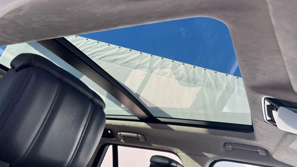 Used Land Rover Range Rover 2018 for sale - 76441933: Photo 31