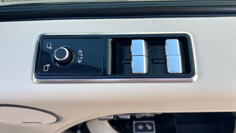 Used Land Rover Range Rover 2018 for sale - 76441933: Photo 47