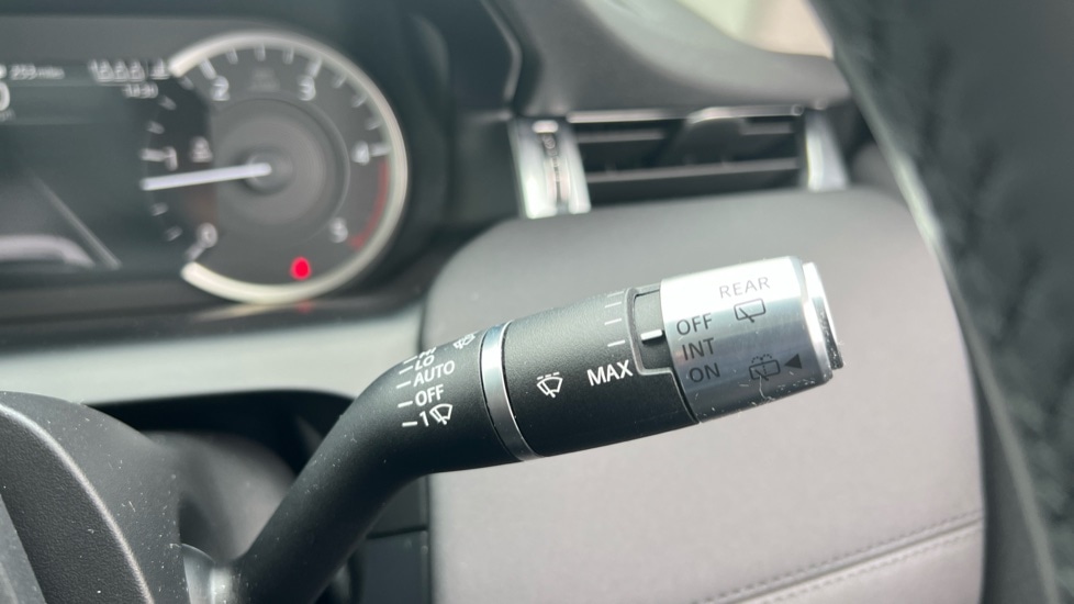 Used Land Rover Discovery Sport 2021 for sale - 76664558: Photo 24