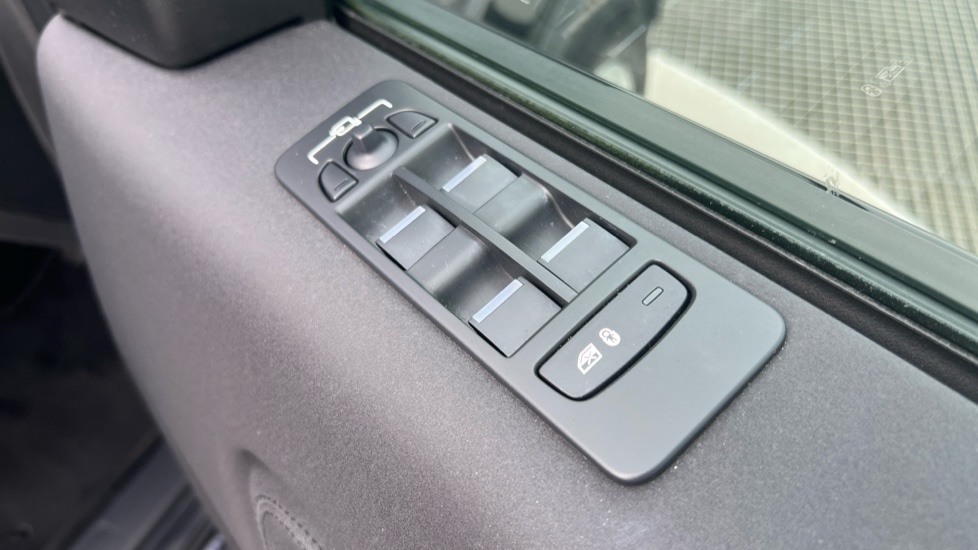 Used Land Rover Discovery Sport 2021 for sale - 76664558: Photo 38