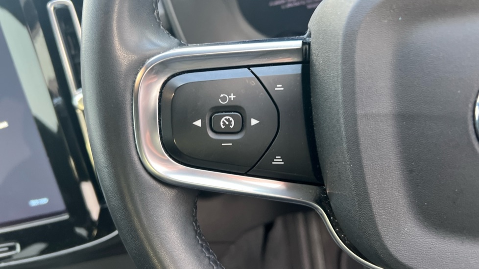 Used Volvo XC40 2021 for sale - 77057776: Photo 22