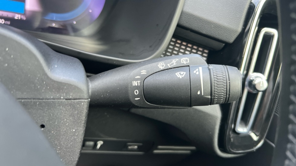 Used Volvo XC40 2021 for sale - 77057776: Photo 23