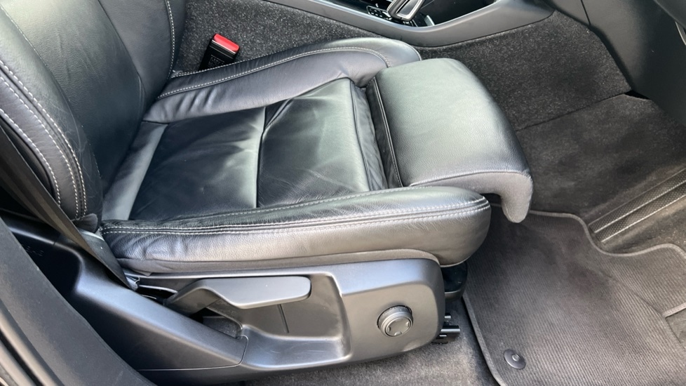 Used Volvo XC40 2021 for sale - 77057776: Photo 37