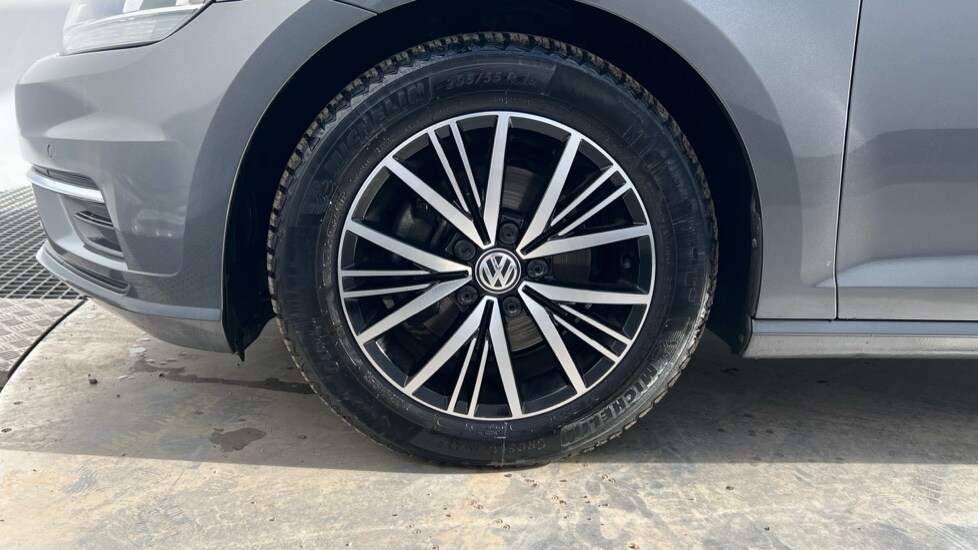 Used Volkswagen Golf 2018 for sale - 76602974: Photo 17