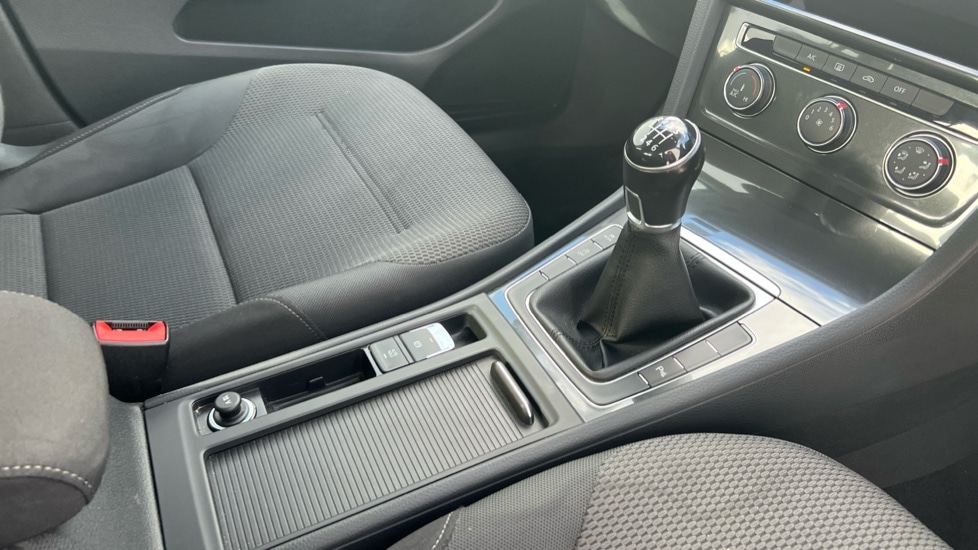 Used Volkswagen Golf 2018 for sale - 76602974: Photo 26