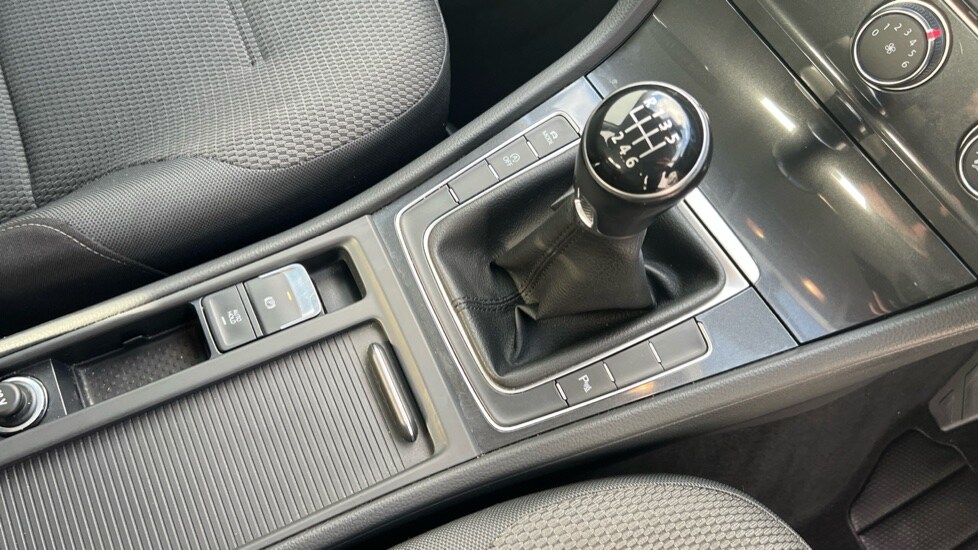 Used Volkswagen Golf 2018 for sale - 76602974: Photo 27