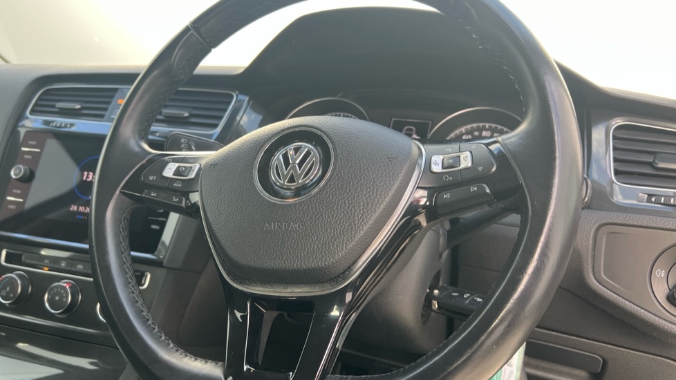 Used Volkswagen Golf 2018 for sale - 76602974: Photo 37