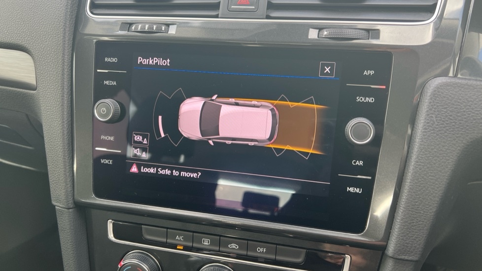 Used Volkswagen Golf 2018 for sale - 76602974: Photo 43