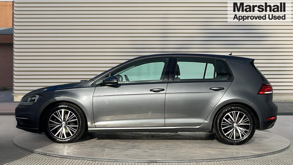 Used Volkswagen Golf 2018 for sale - 76602974: Photo 6