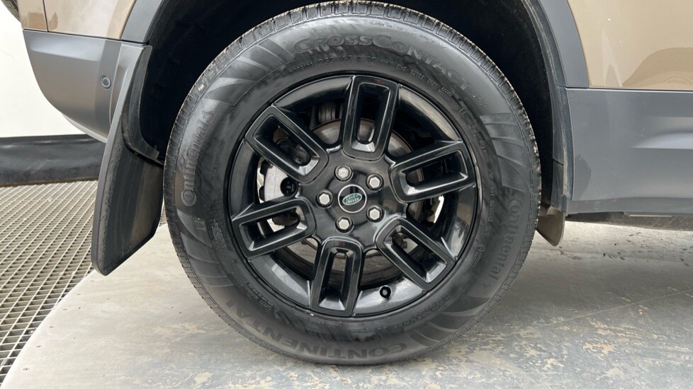 Used Land Rover Defender 2021 for sale - 76191020: Photo 19