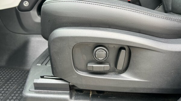 Used Land Rover Defender 2021 for sale - 76191020: Photo 31