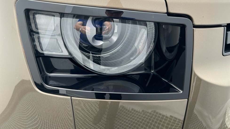 Used Land Rover Defender 2021 for sale - 76191020: Photo 42