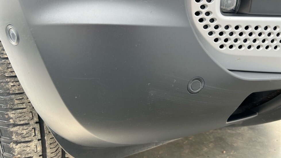 Used Land Rover Defender 2021 for sale - 76191020: Photo 43