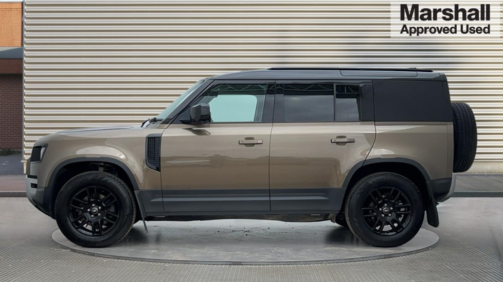 Used Land Rover Defender 2021 for sale - 76191020: Photo 6