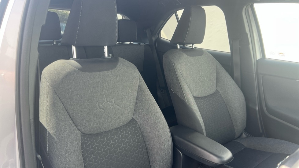 Used Toyota Yaris Cross 2023 for sale - 76475063: Photo 38