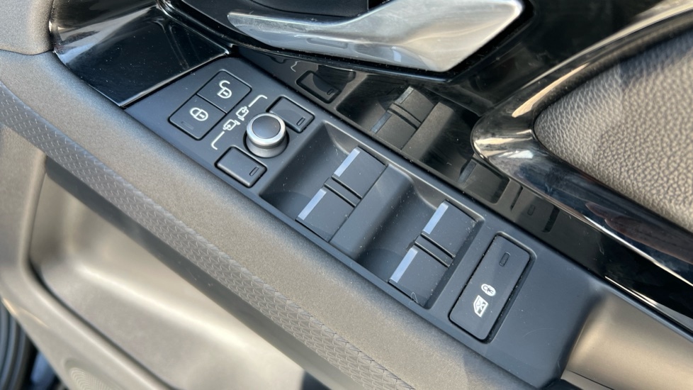 Used Land Rover Range Rover Evoque 2019 for sale - 77067836: Photo 38