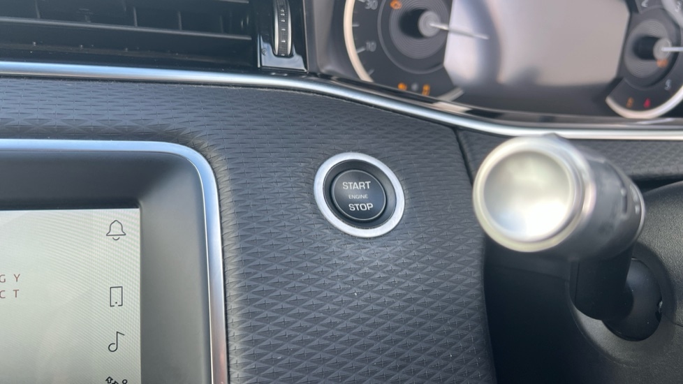 Used Land Rover Range Rover Evoque 2022 for sale - 76589772: Photo 35