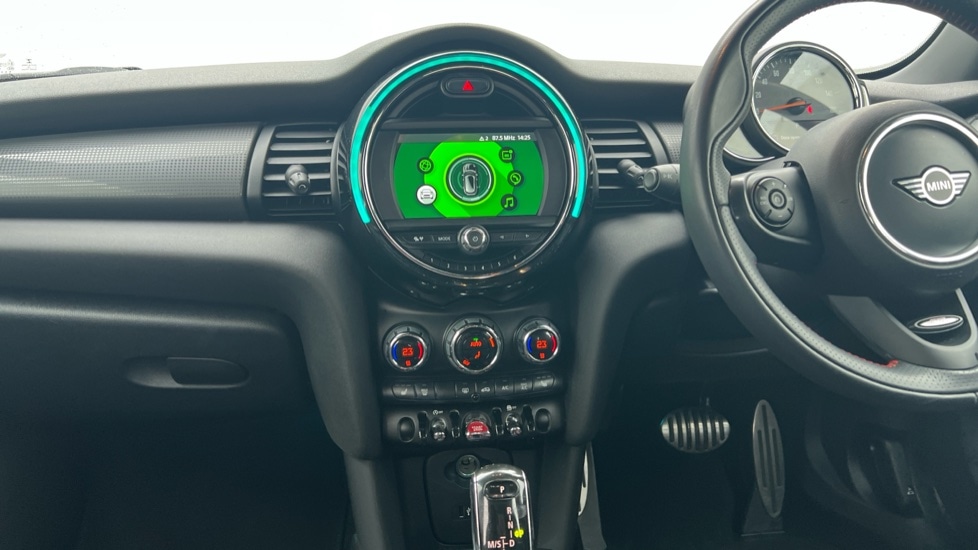 Used MINI Hatch 2019 for sale - 76888775: Photo 12