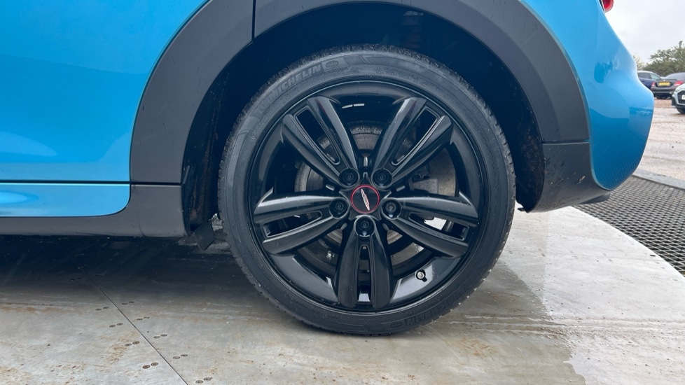 Used MINI Hatch 2019 for sale - 76888775: Photo 18