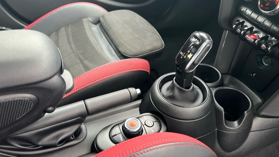 Used MINI Hatch 2019 for sale - 76888775: Photo 24