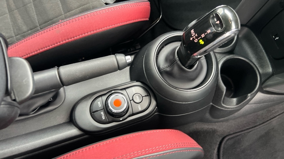 Used MINI Hatch 2019 for sale - 76888775: Photo 25