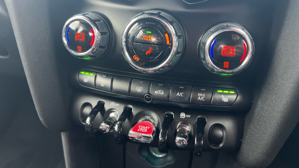 Used MINI Hatch 2019 for sale - 76888775: Photo 27