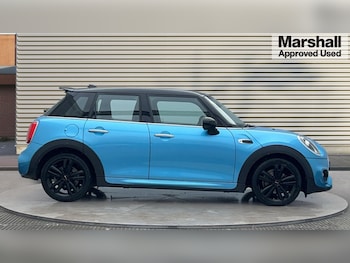 Used MINI Hatch 2019 for sale - 76888775: Photo